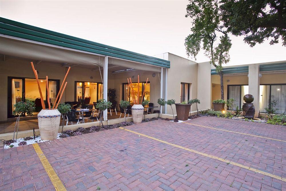 Sentinel Luxury Suite Hotel Pretoria Exterior foto
