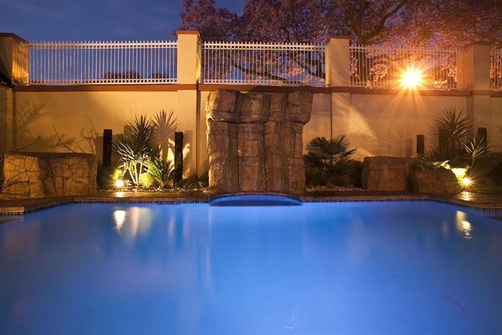 Sentinel Luxury Suite Hotel Pretoria Exterior foto
